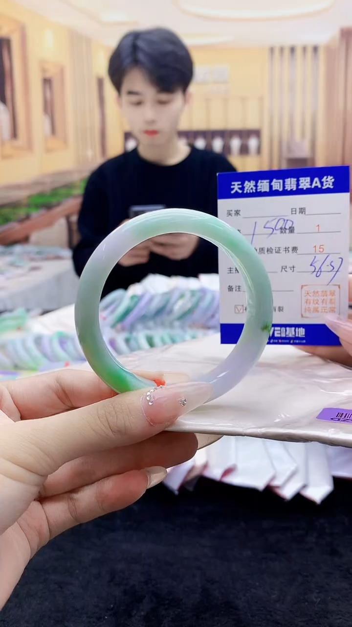 【闪购商品】翡翠手镯未镶嵌     H68-140