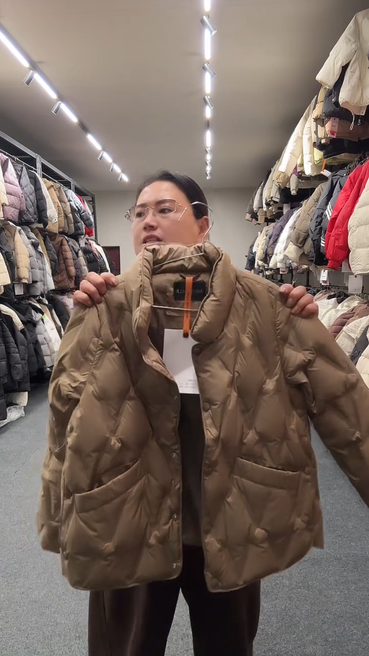 艾雨衣尚一秒闪购羽绒服