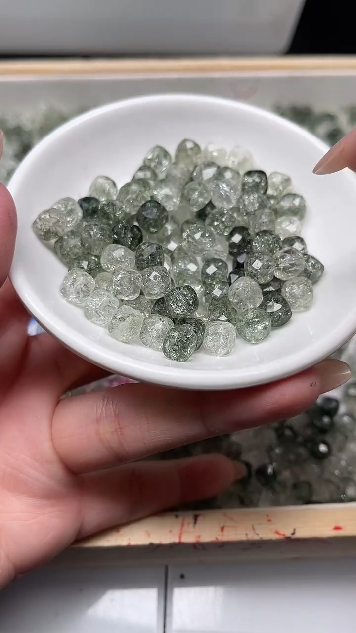 未镶嵌珠宝半成品水晶D18 绿幽灵方糖8mm10个8元
