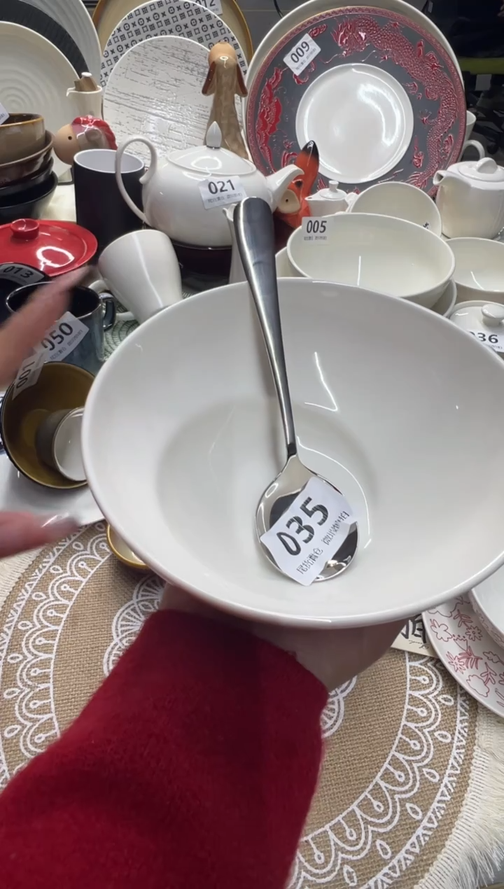 新骨瓷035瑕疵 圆头勺  18cm 304 