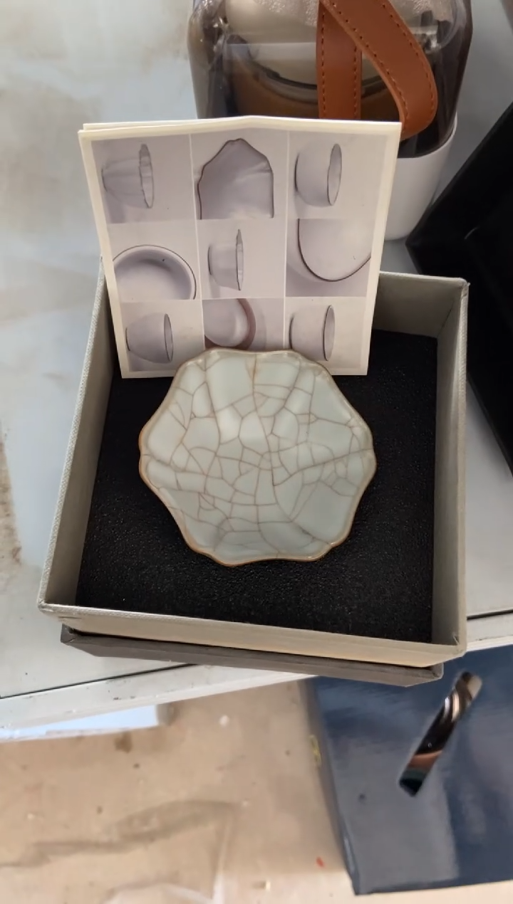 杯无运费险有瑕疵的摄影的产品有使用过的痕迹有点脏介意勿拍