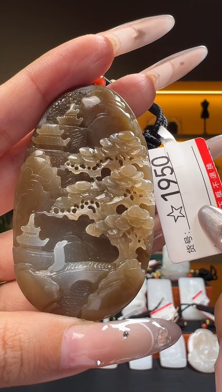 颈饰未镶嵌和田玉1