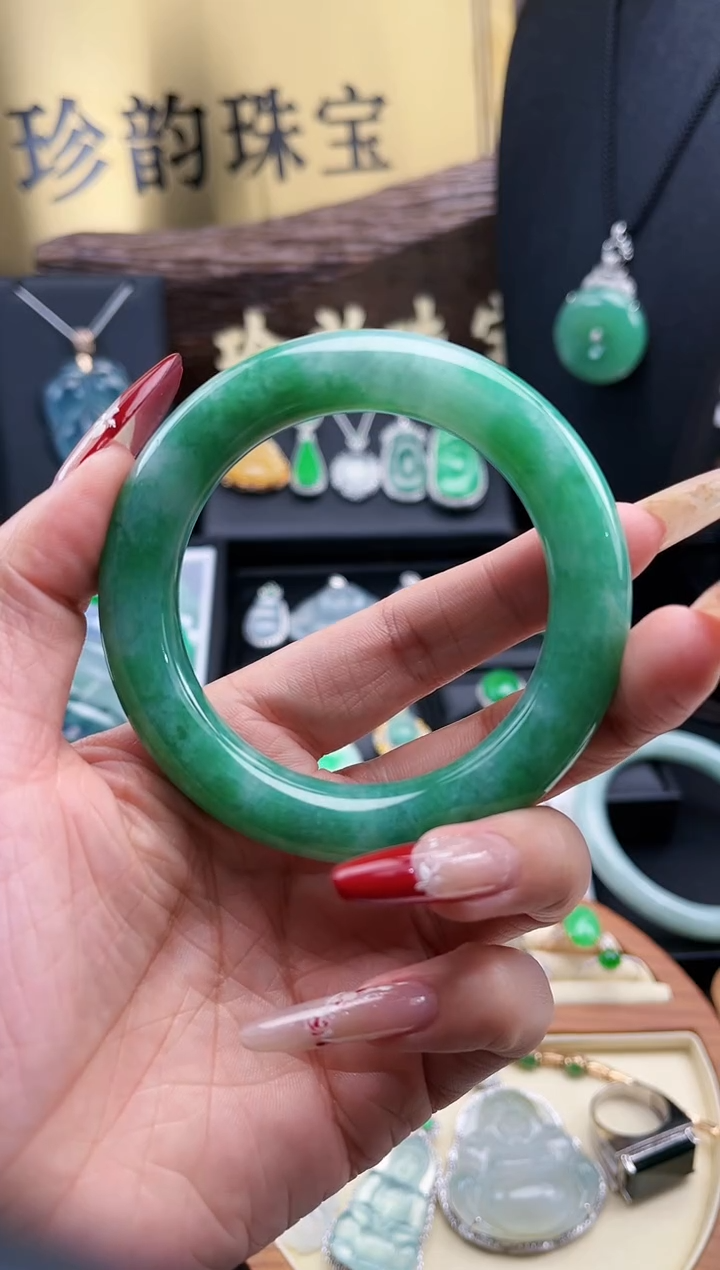 【闪购商品】翡翠手镯未镶嵌手镯
