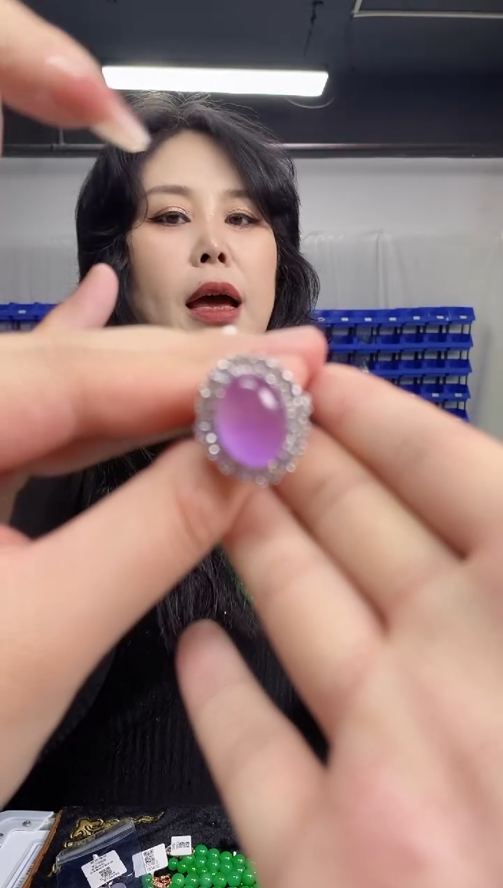 翡翠戒指未镶嵌闪购链接多样性发其一颜色微差