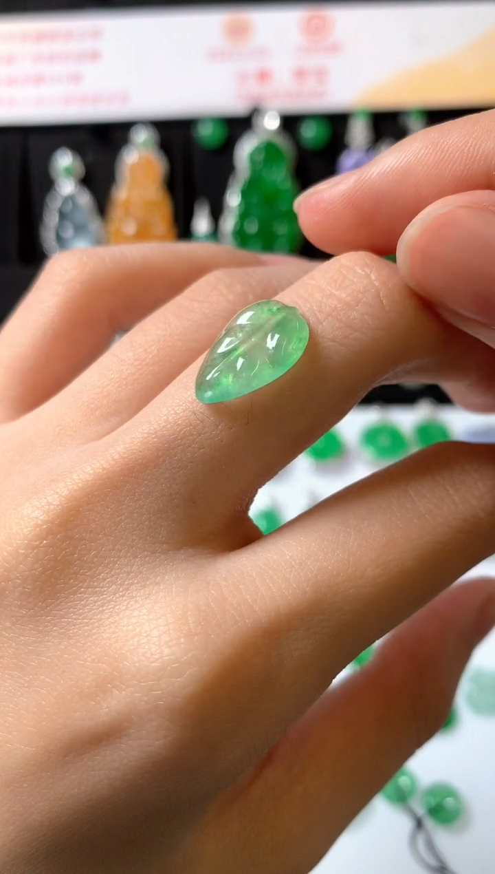 未镶嵌定制翡翠裸石（镶嵌定制）