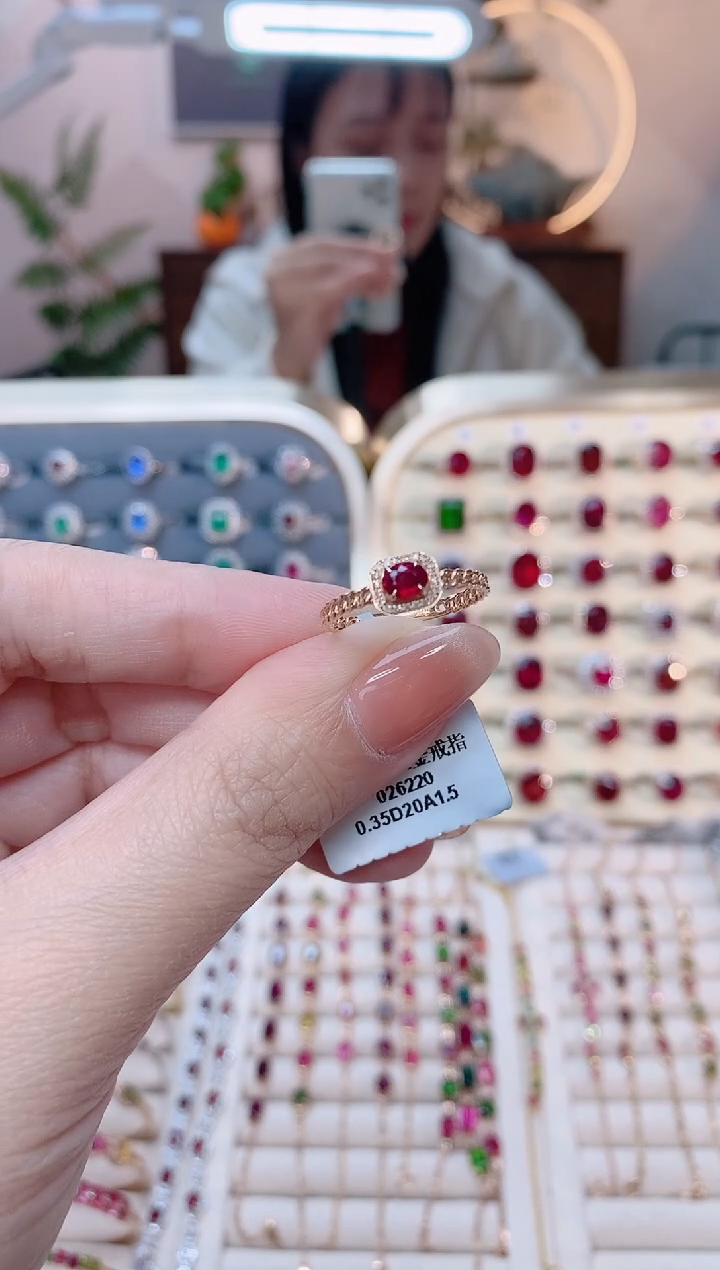 【闪购商品】红宝石18K金戒指18K金镶嵌1