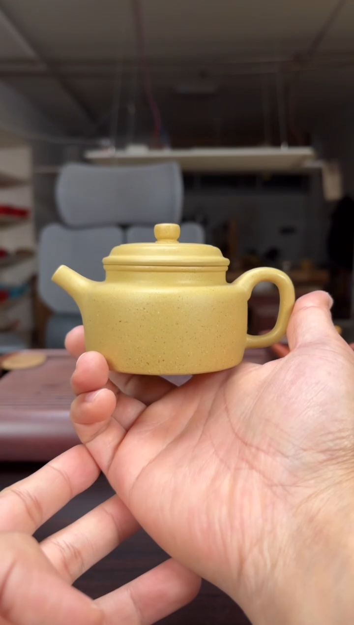 茶壶紫砂半手工段泥德钟140毫升