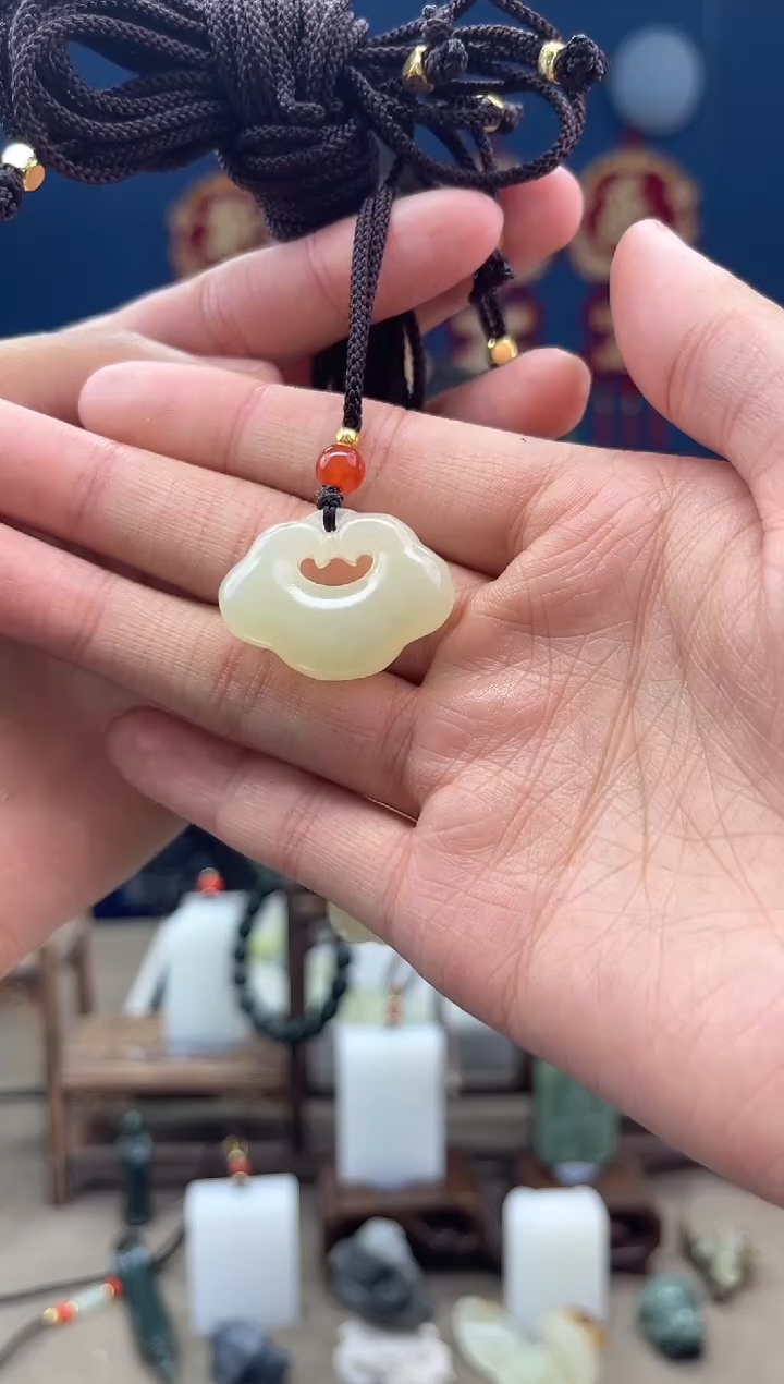 【闪购商品】和田玉颈饰未镶嵌1