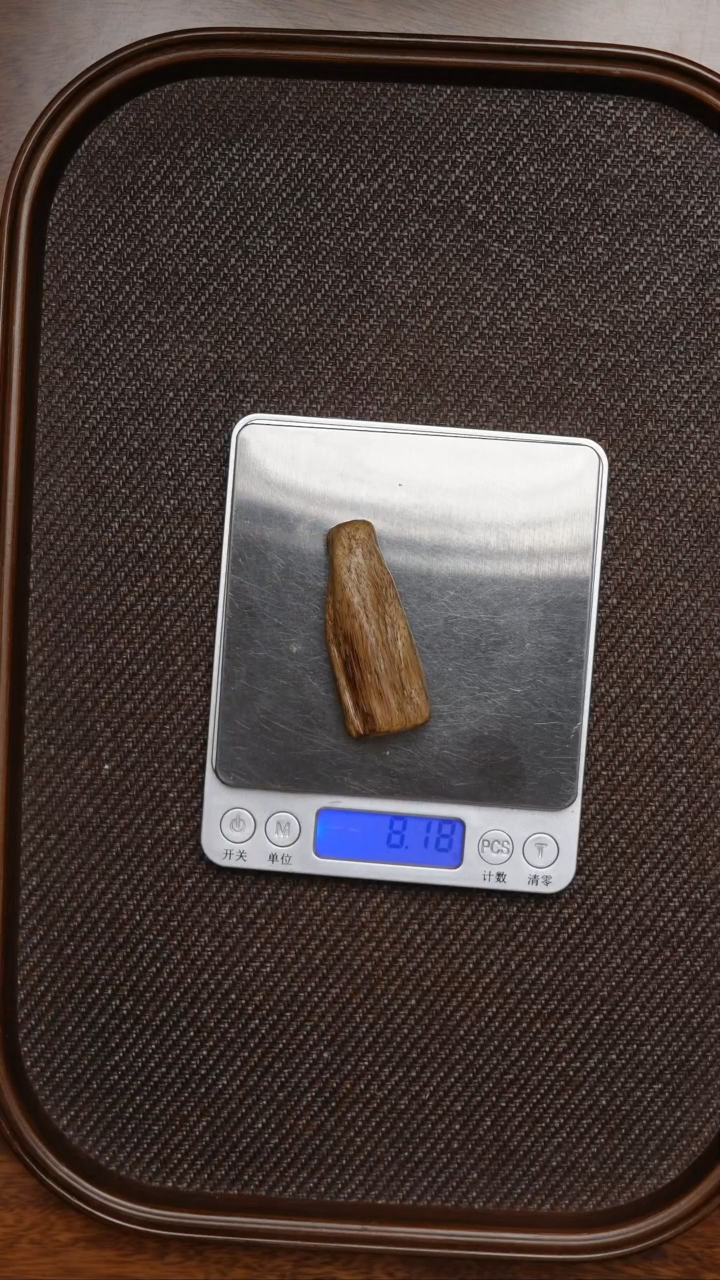 沉香手把件马尼涝原料8.1克
