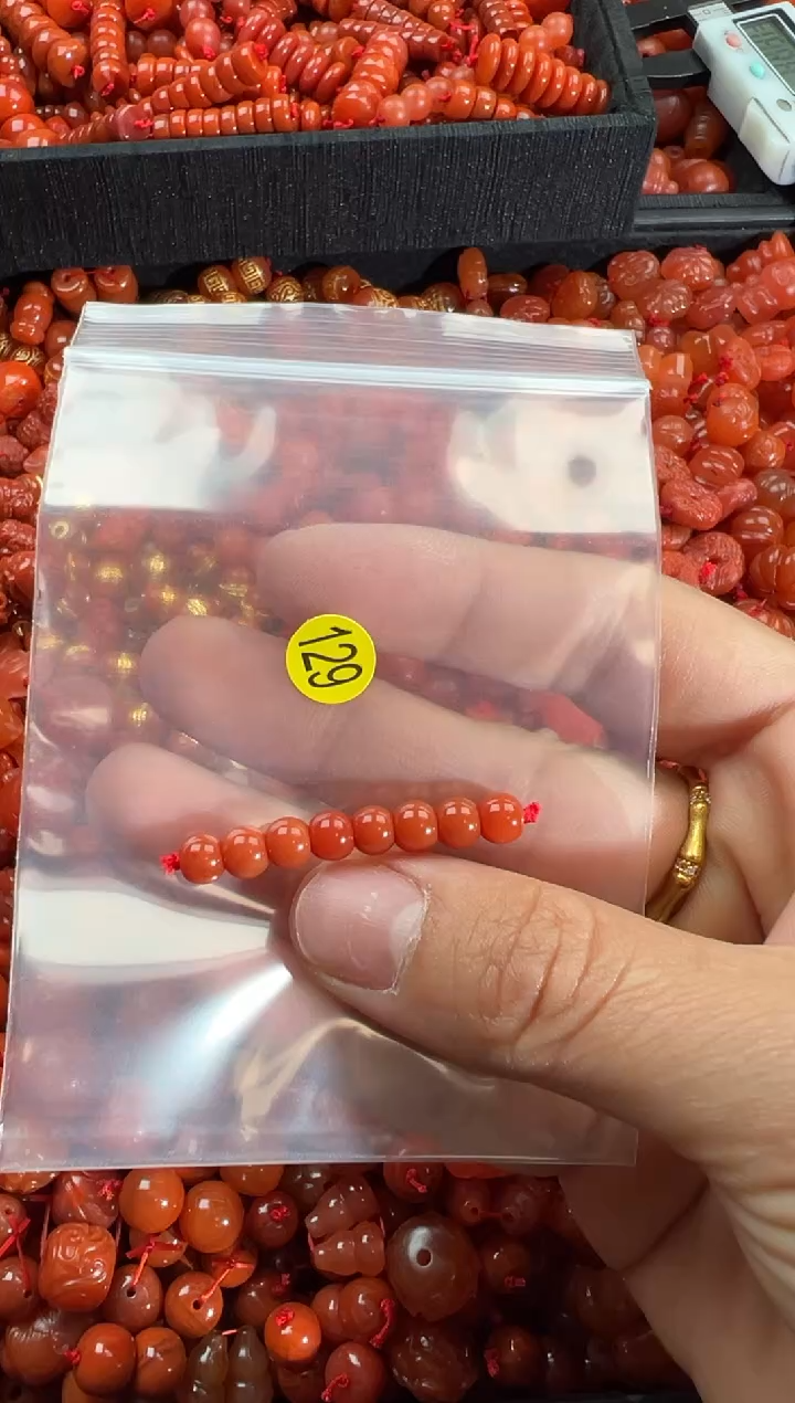 【闪购商品】南红玛瑙颈饰未镶嵌1