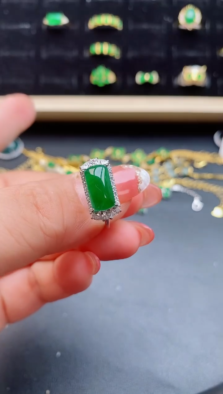【闪购商品】翡翠戒指银S925镶嵌12121