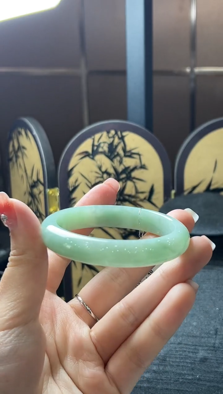【闪购商品】翡翠手镯未镶嵌翡翠手镯（55）