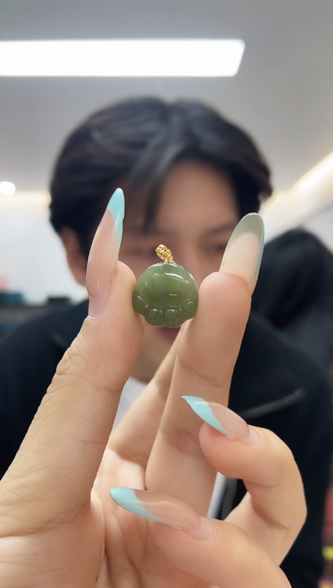 颈饰18K金镶嵌和田玉（多样性发一件）