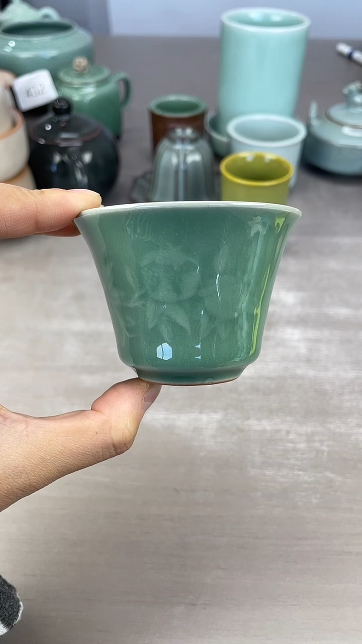 青瓷仓储福利清仓