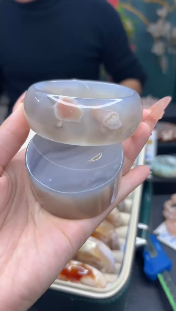 【闪购商品】石英质玉手镯未镶嵌96（60圈赠送镯心）