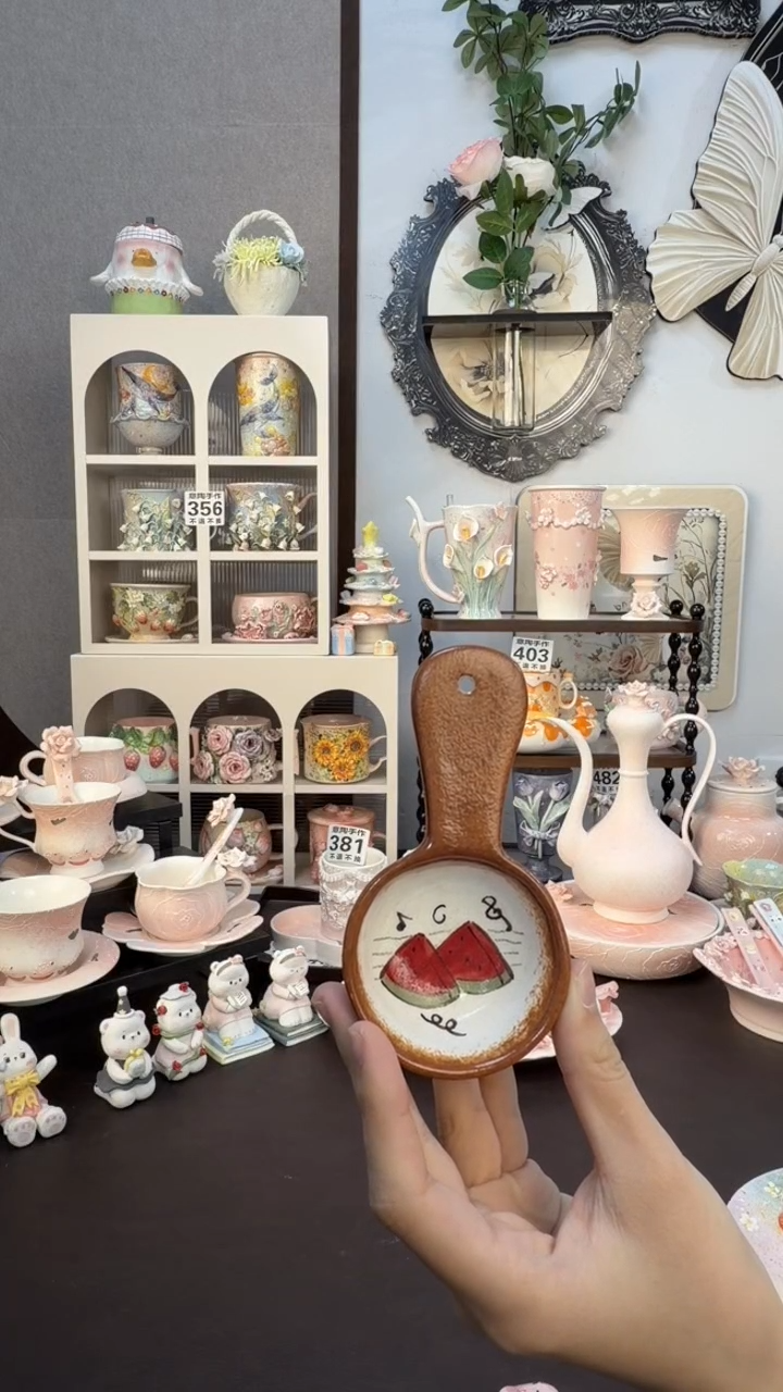 意陶创意设计款陶瓷一兜豆勺