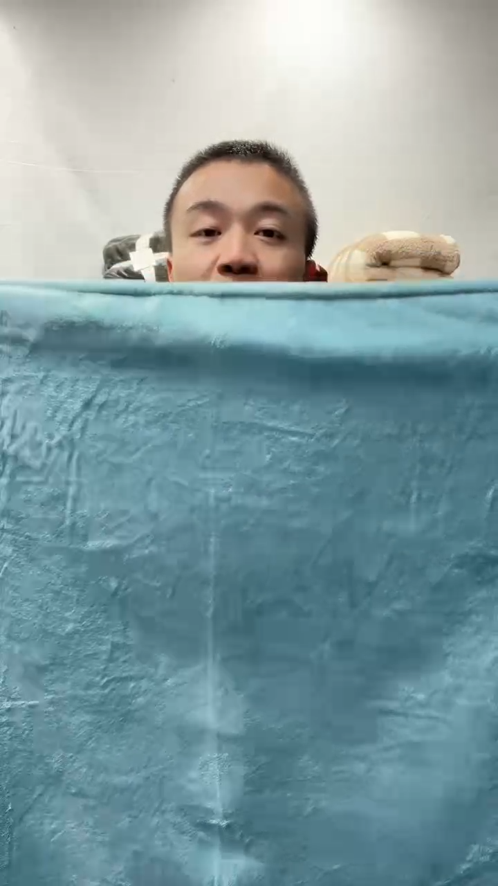 聚酯纤维1.5*1.8灰蓝微瑕