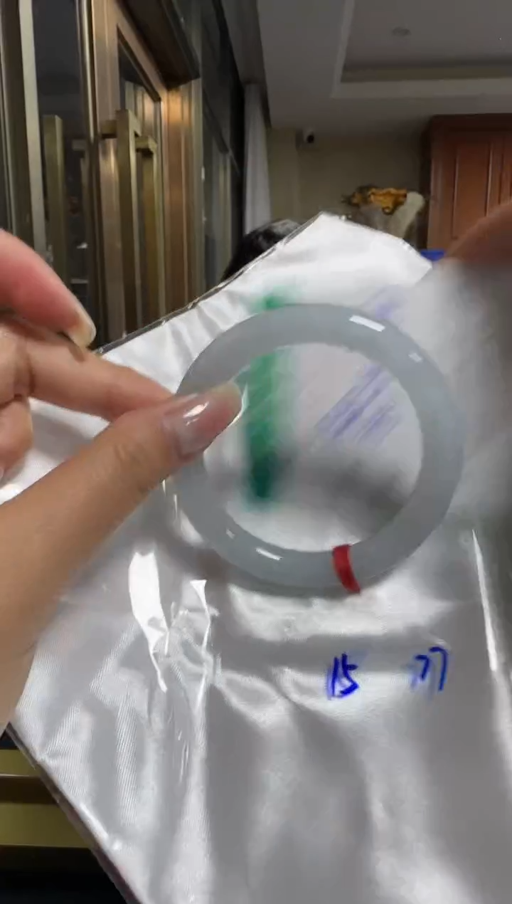 未镶嵌手镯翡翠A货手镯/微瑕