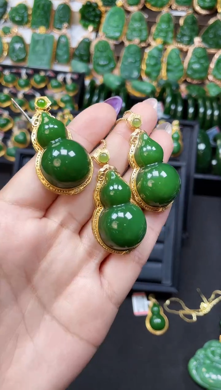 【闪购商品】和田玉吊坠18K金镶嵌35MM多样性发一