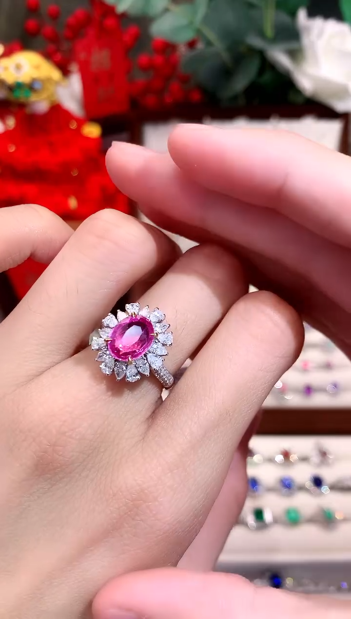 【闪购商品】彩色蓝宝石戒指18K金镶嵌2.65ct/天然宝石/七天无理由