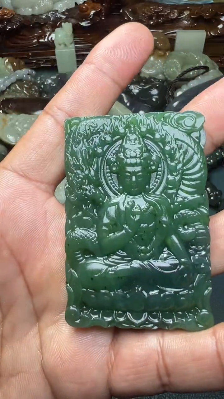 未镶嵌和田玉挂件-