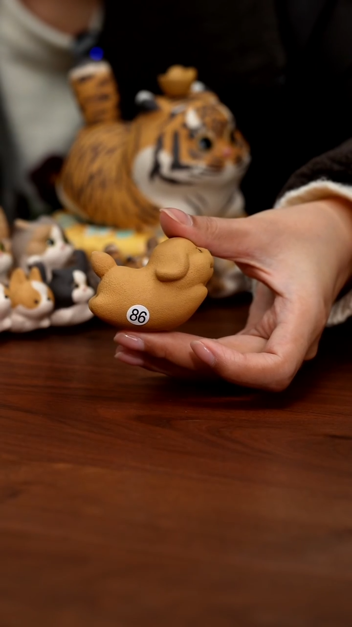 紫砂摆件微瑕狗狗