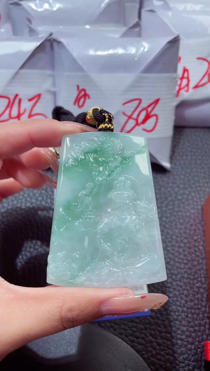 颈饰未镶嵌翡翠550