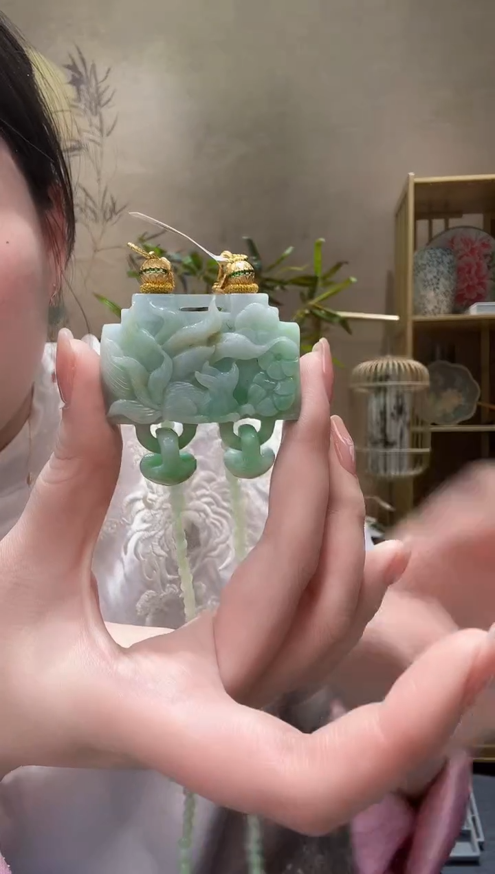 【闪购商品】翡翠颈饰未镶嵌吊坠