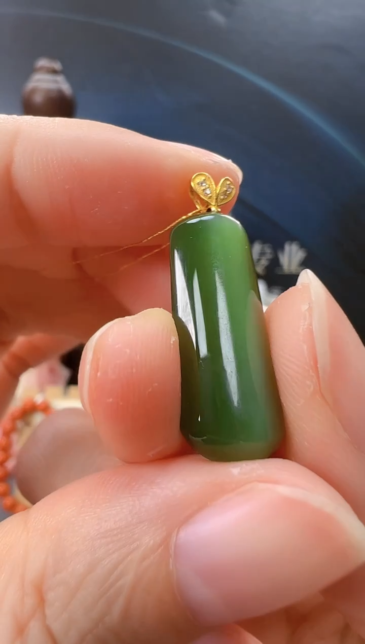 颈饰18K金镶嵌和田玉多样性拍一发一cg