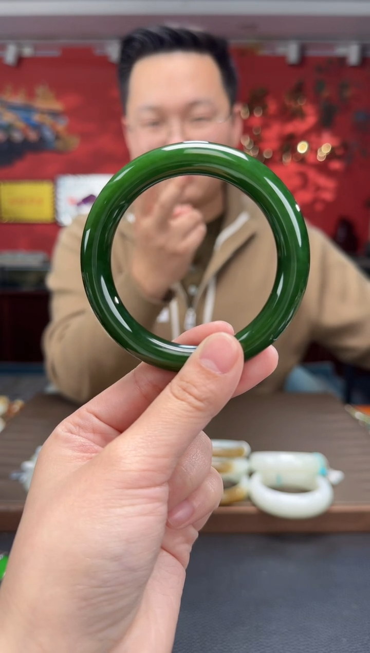 【闪购商品】和田玉.未镶嵌碧玉镯53-61