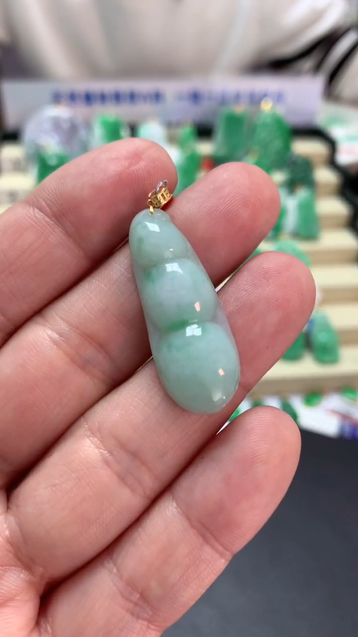 【闪购商品】翡翠吊坠(不含链)18K金镶嵌挂件