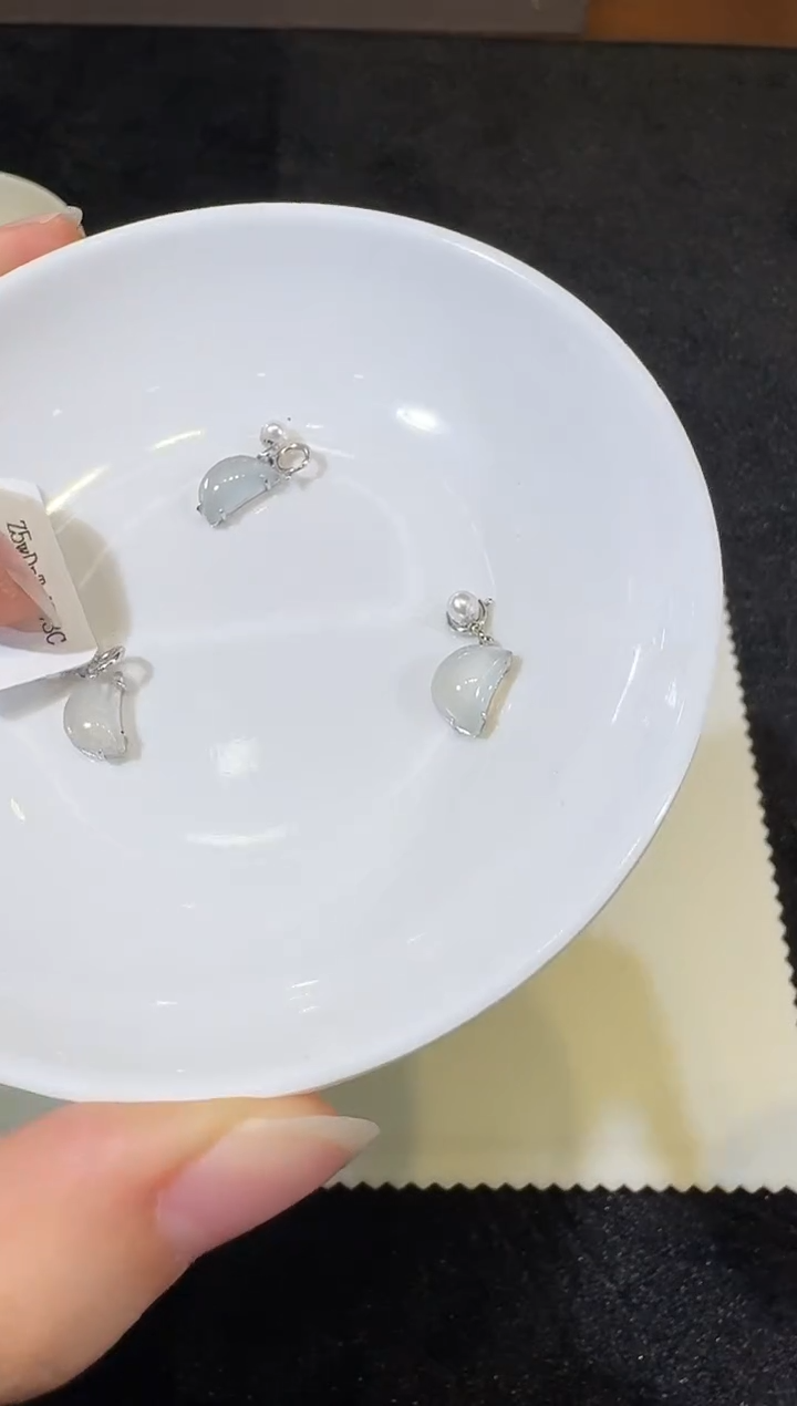 翡翠18K金镶嵌颈饰X0607-512-592多样性一件