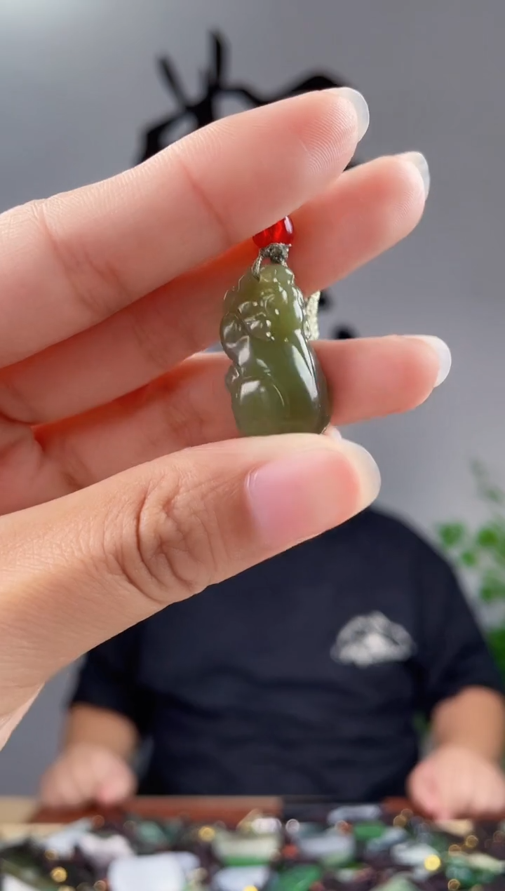 和田玉未镶嵌颈饰拍一发一，多样性发货