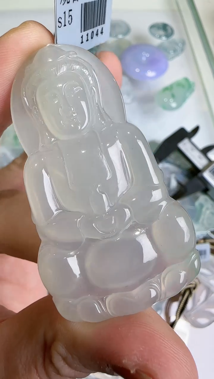 【闪购商品】翡翠颈饰未镶嵌···