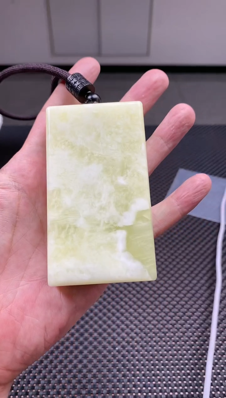 透闪石-蛇纹石玉未镶嵌其它多样性发货一个