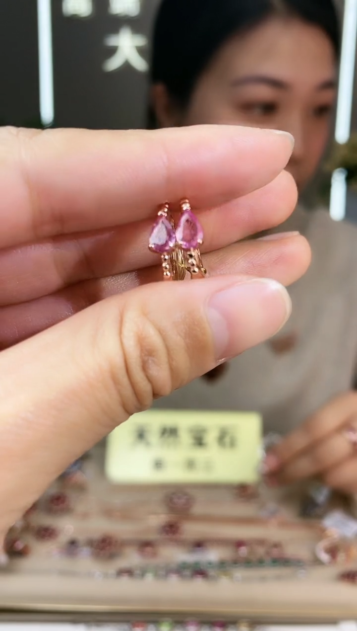 【闪购商品】蓝宝石耳饰银S925镶嵌耳饰