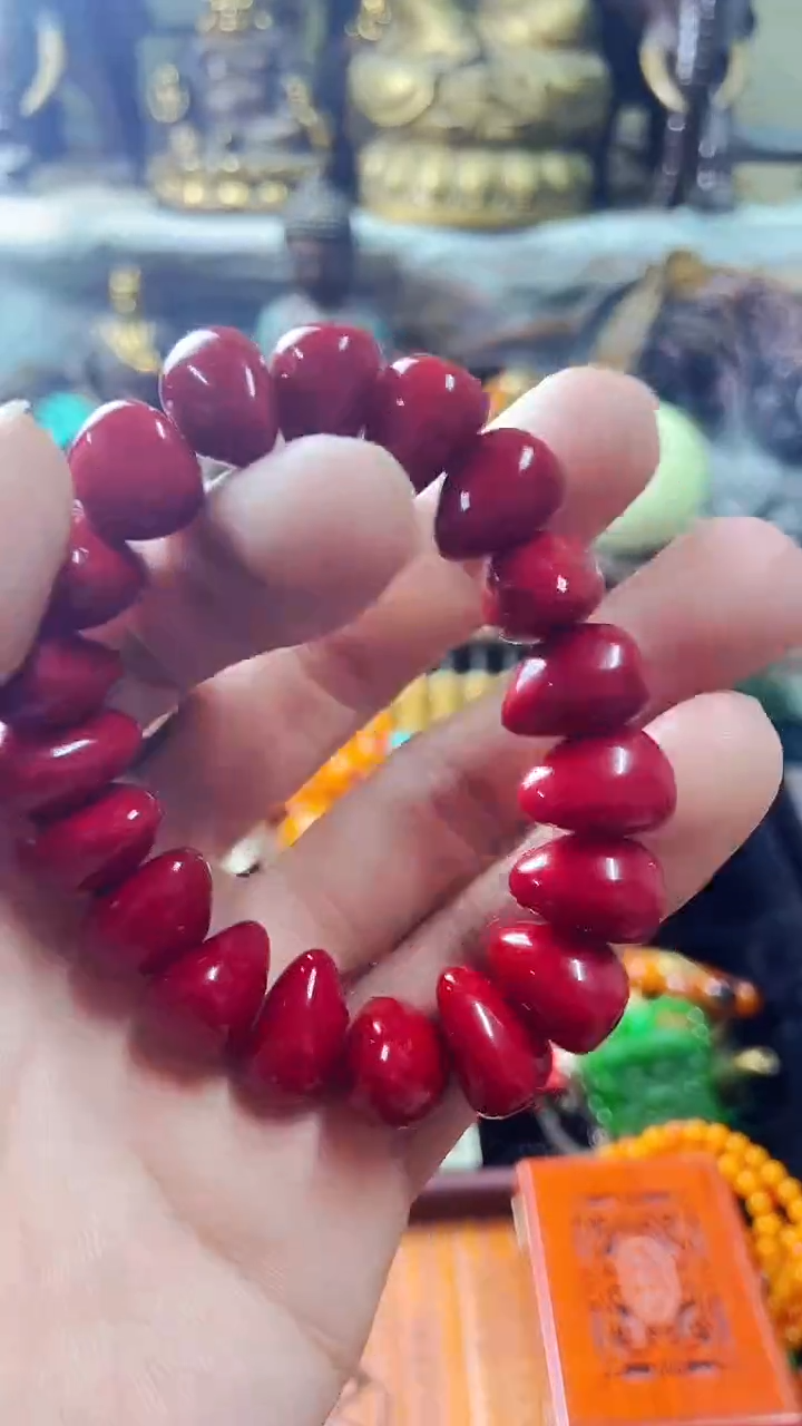 未镶嵌蜜蜡手串主播推荐主播推荐