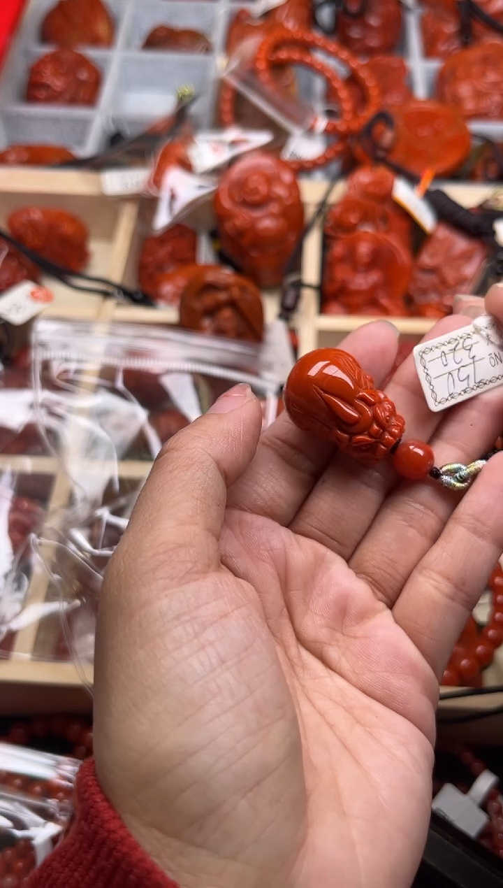 【闪购商品】南红玛瑙珠宝奇石未镶嵌750