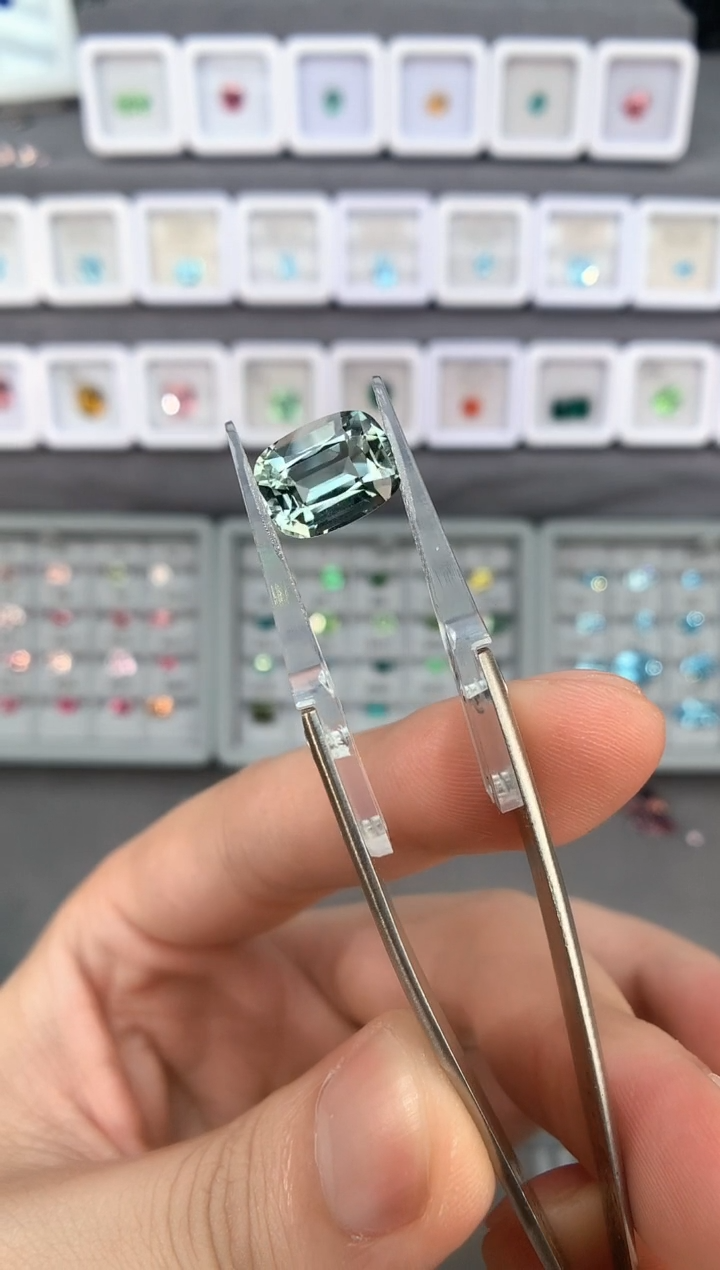 【闪购商品】定制碧玺裸石未镶嵌4.99ct.