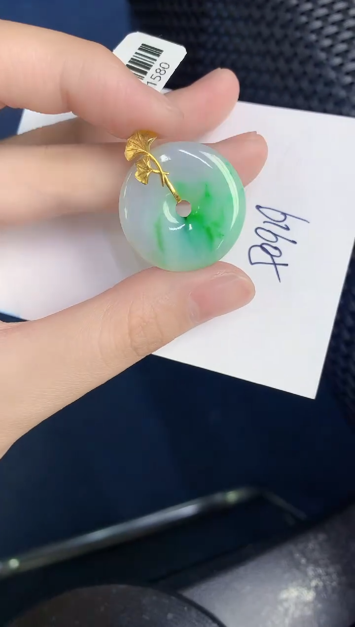 【闪购商品】翡翠颈饰18K金镶嵌000000000