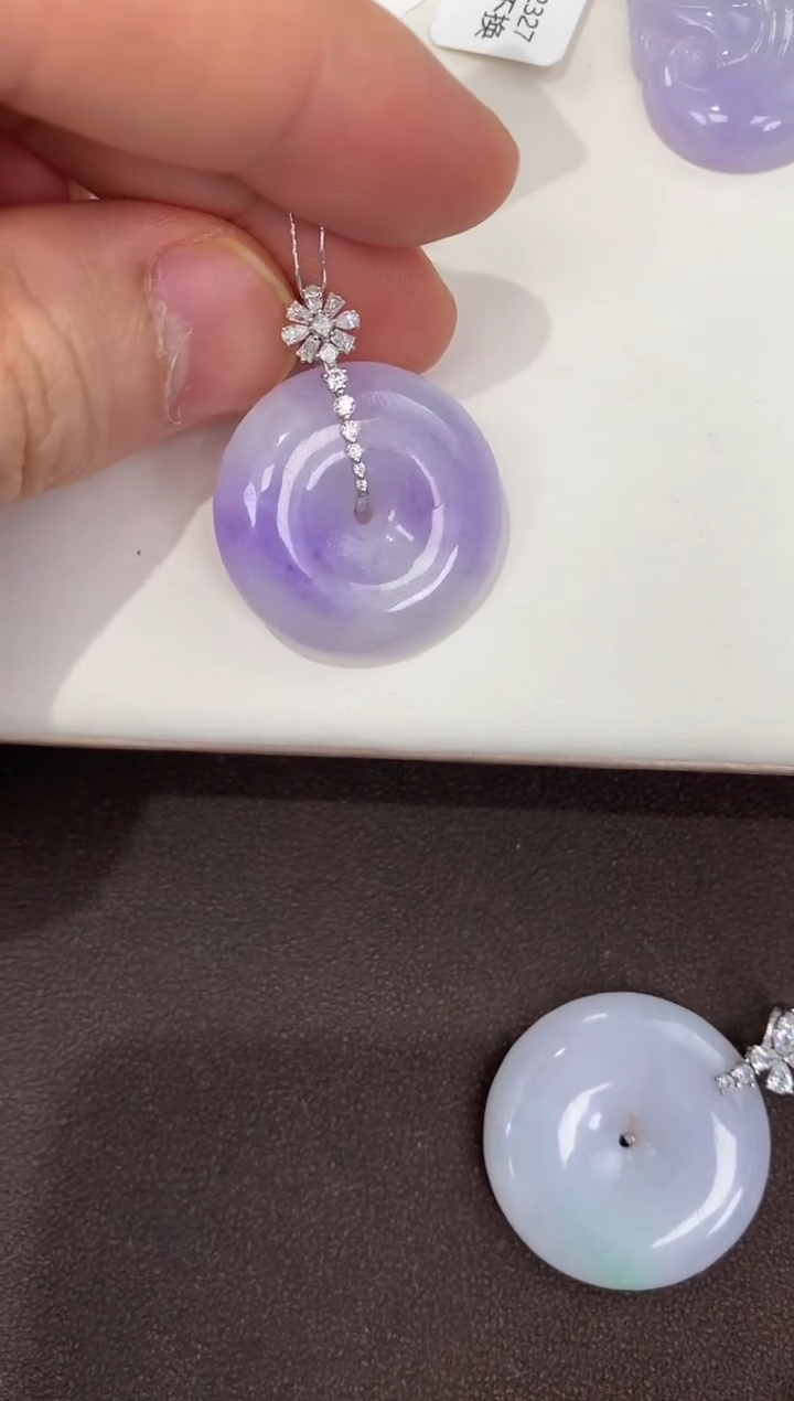 颈饰18K金镶嵌翡翠天然缅甸A货翡翠