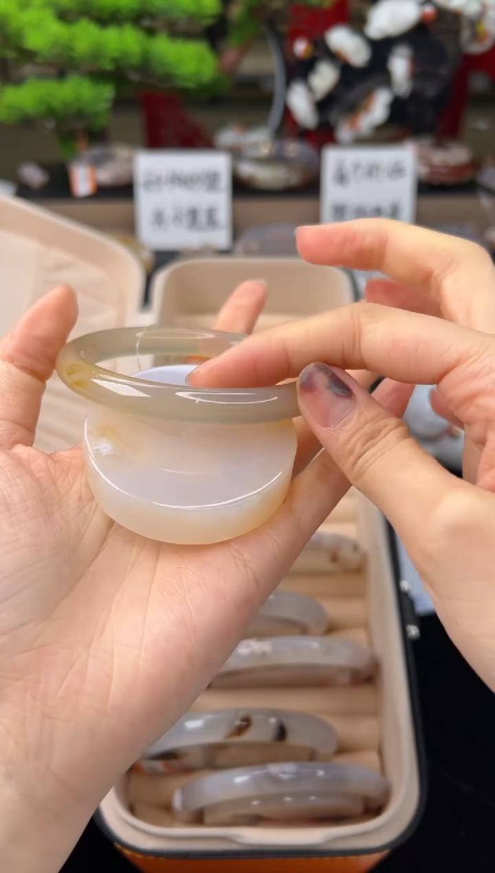 【闪购商品】石英质玉未镶嵌手镯59圈口（赠送镯心）11303