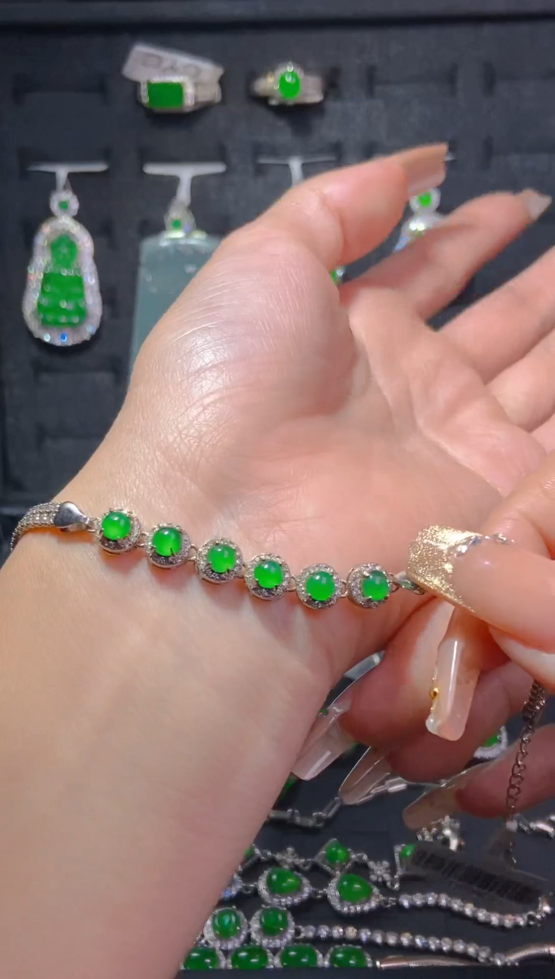 【闪购商品】翡翠手链未镶嵌天然翡翠A货148