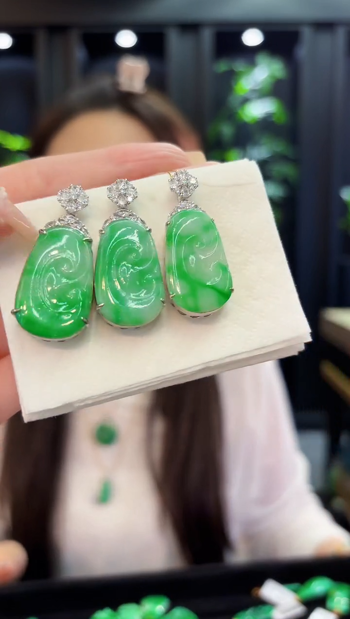 翡翠未镶嵌颈饰缅料A货/多样性发货/一件