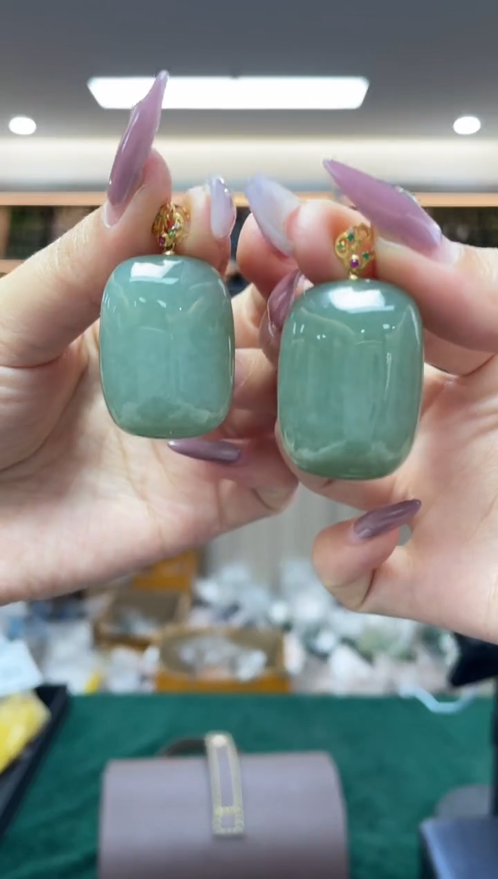 和田玉18K金镶嵌颈饰多样性发一件