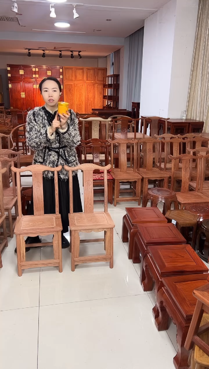 花梨木类置物架开*一对白胚小巴花小官帽椅