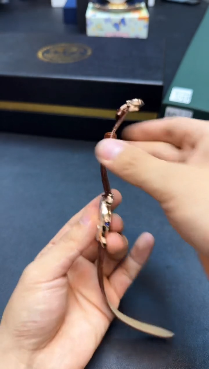 瓷片全新正品一件不留@@WE1458