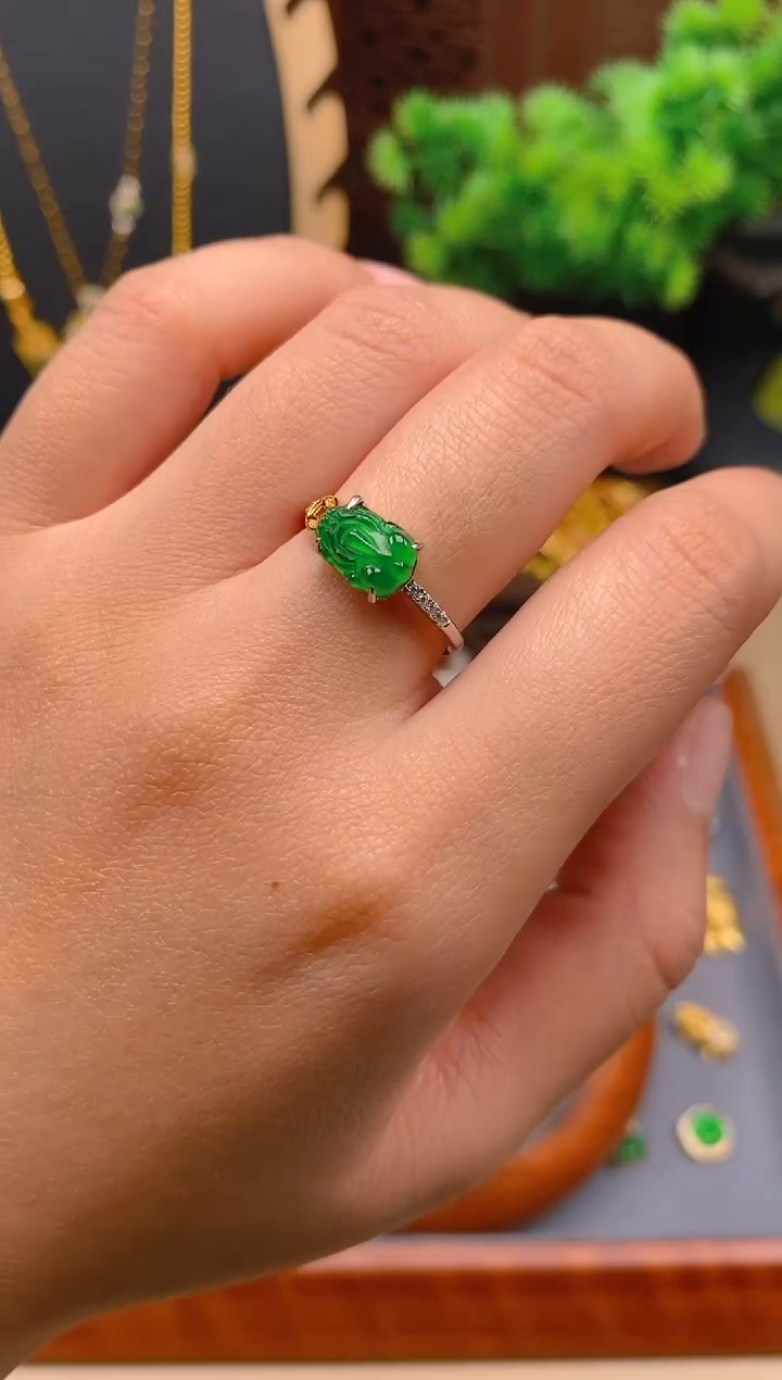 【闪购商品】翡翠戒指银S925镶嵌貔貅戒指