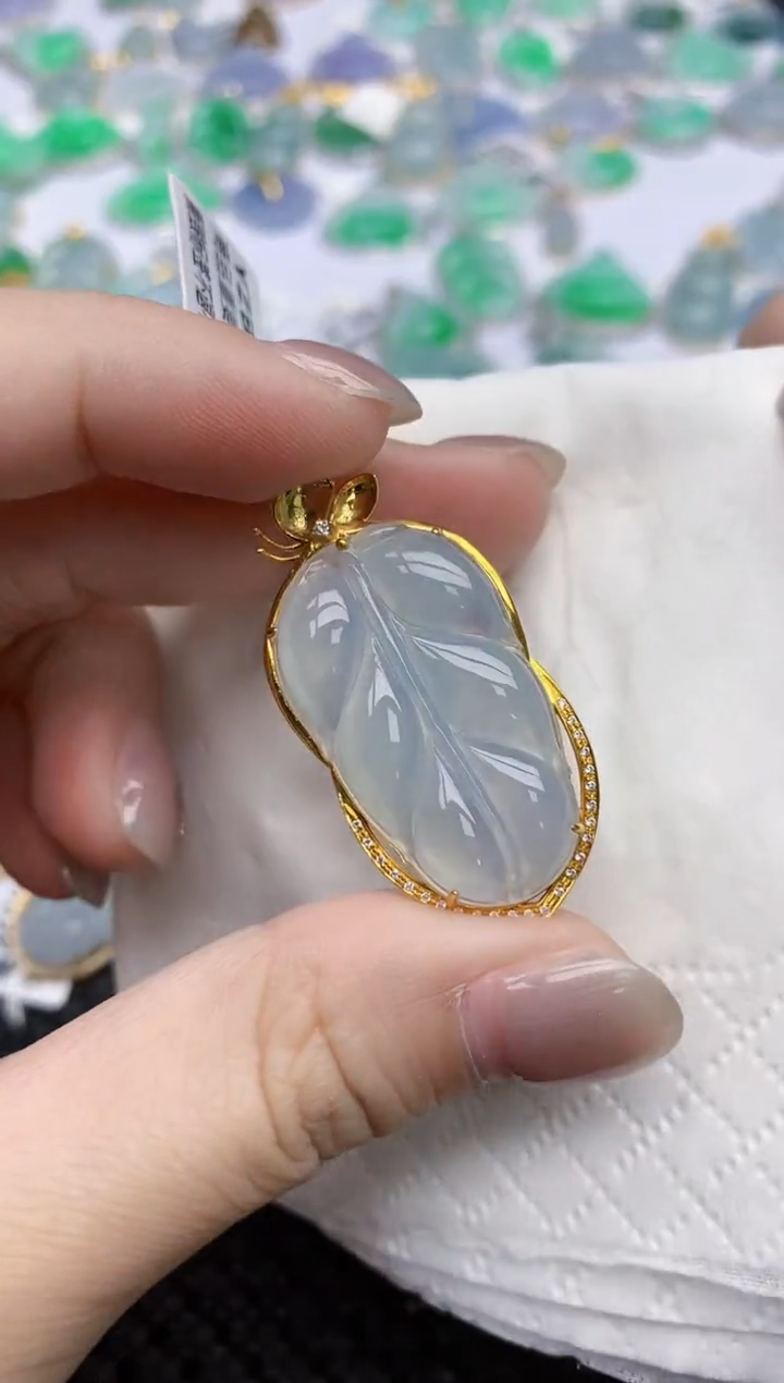 【闪购商品】翡翠颈饰18K金镶嵌天然翡翠A货