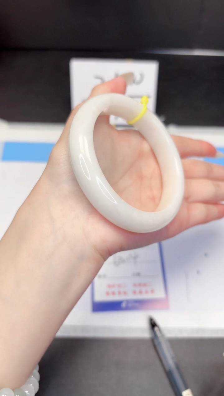 【闪购商品】和田玉手镯未镶嵌198-62.4